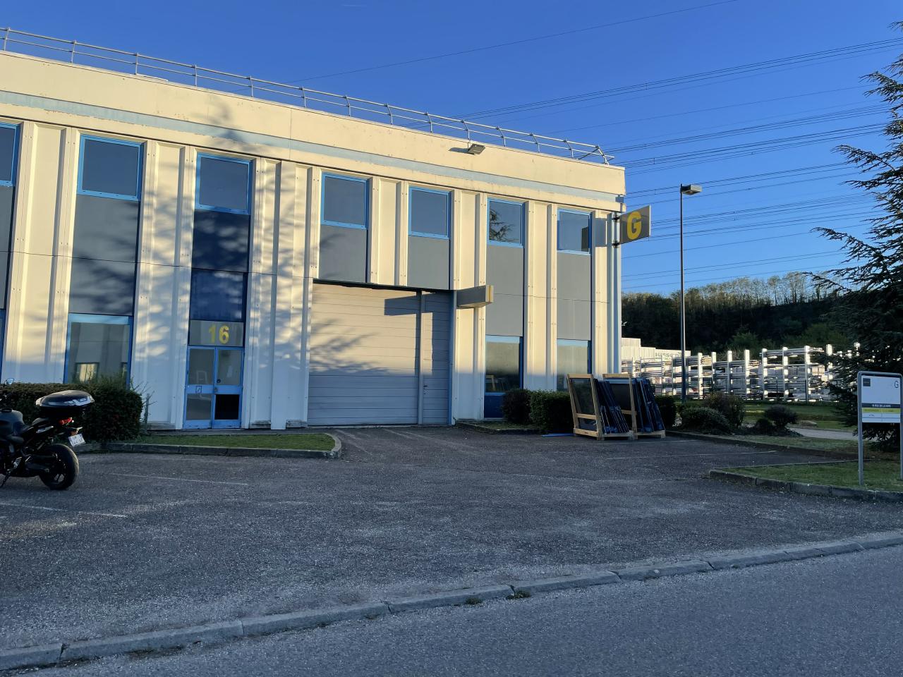 Local d'activité Saint-Quentin-Fallavier 3910m² Vente local d'activité Saint-Quentin-Fallavier Isère OVACT2311149 6